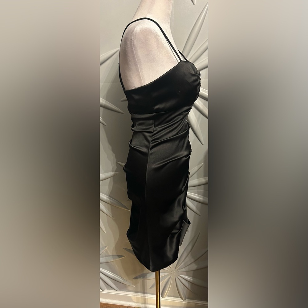 EUC Faviana SZ M little black dress w/spaghetti straps/ruched/bust 32”-34” - Picture 4 of 8